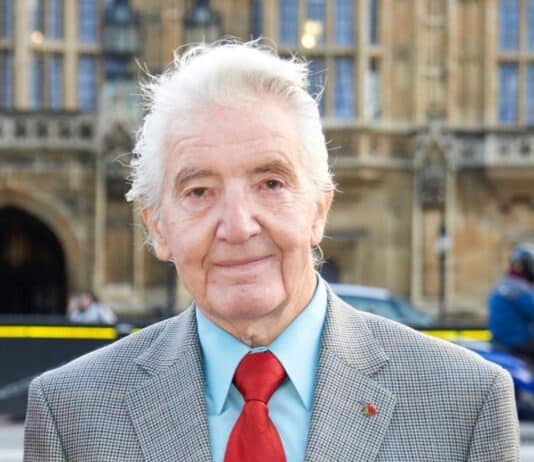 Dennis Skinner sums up the corporate media