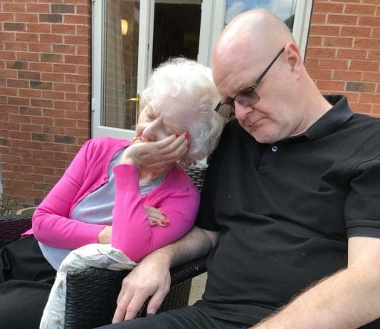 “Wake up Mum Mum, why won’t you wake up?”