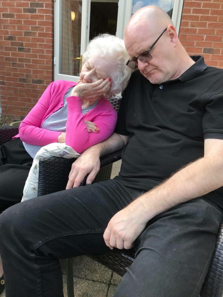 “Wake up Mum Mum, why won’t you wake up?”