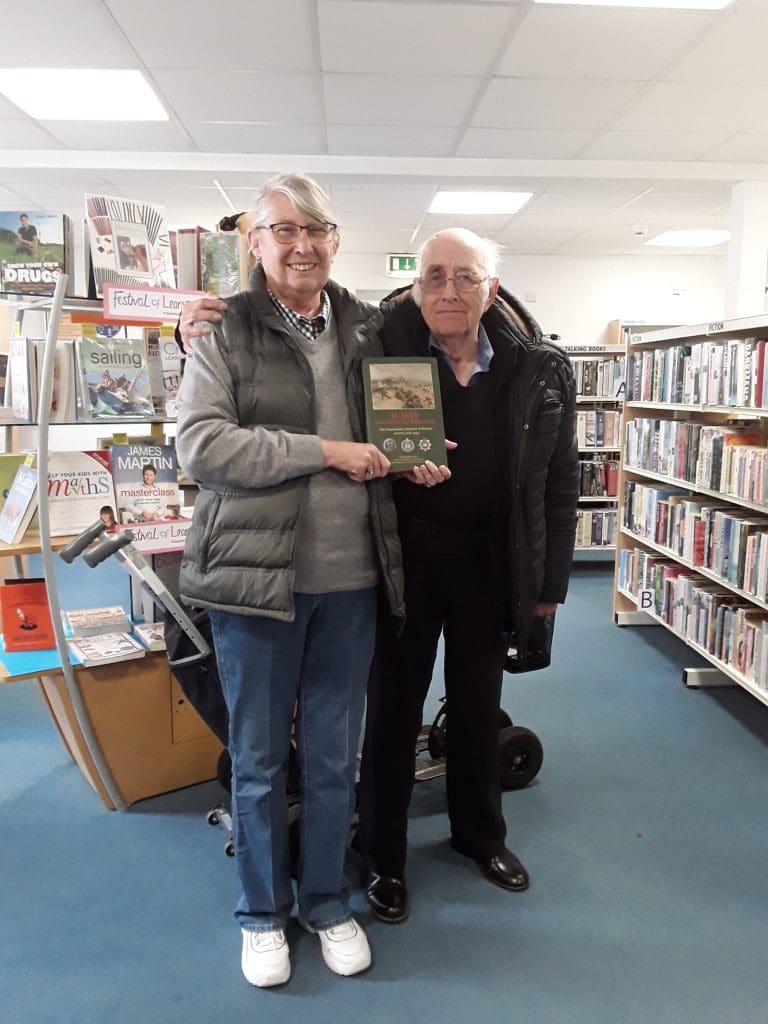 New book on Dorset regiments’ role in D-DAY presented to Wareham Library