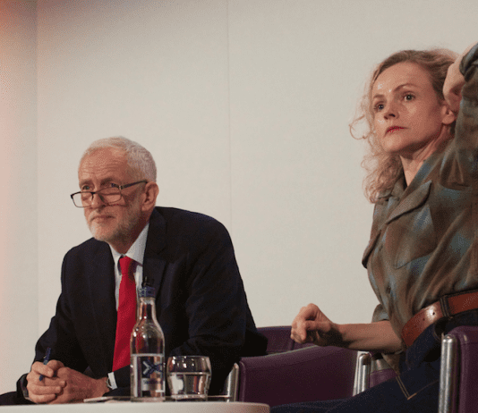 Daily Mail Ask A Question. Jeremy Corbyn Answers It As Jeremy Corbyn Can