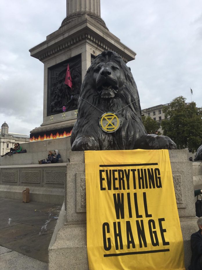 Trafalgar Lions with XR Banner