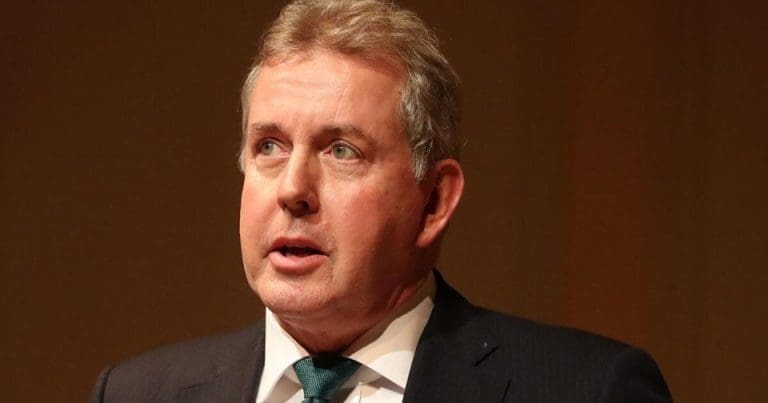 I see you, Kim Darroch