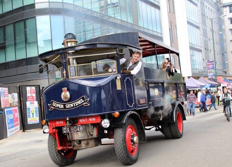 Thousands Power Successful Steampunk Themed Metropole Market