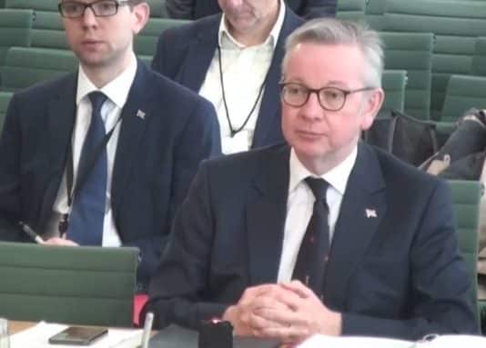 How do we know when Michael Gove is lying through his teeth? He pours water all over his phone