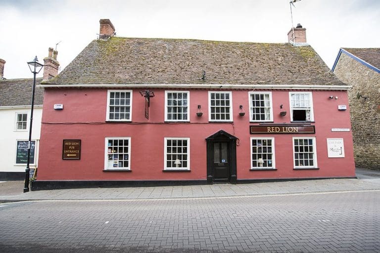 Seven people being investigated for stabbing in Gillingham