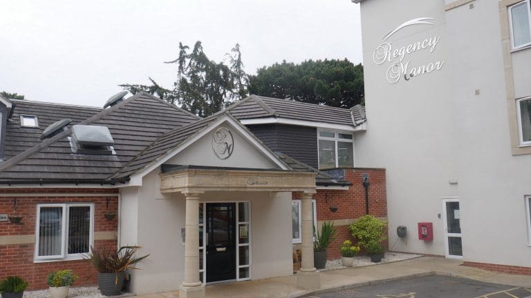 Luxurycare will provide community with free training to create Dorset’s first Alzheimer Café  