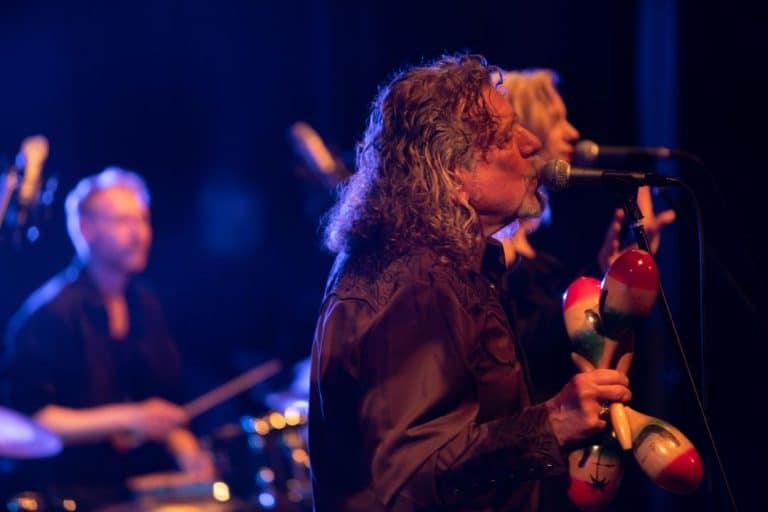 SAVING GRACE featuring Robert Plant and Suzi Dian