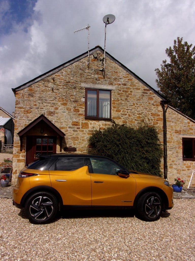 Environmentally friendly self catering cottages in Chideock