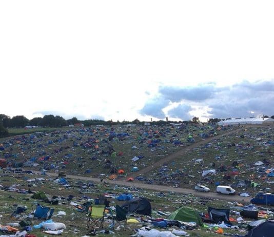 Reclaimed Tents and Sleeping Bags Sent To Refugees in Calais and Dunkirk