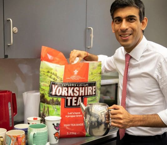 The reflection in teapot held by Rishi Sunak symbolises perfectly Tory government policy