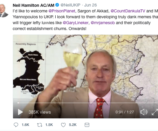 I see you, Neil Hamilton