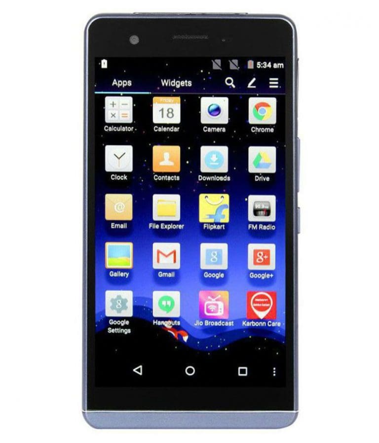 Conservatives argue that parents who give children under 13 a smart phone are irresponsible