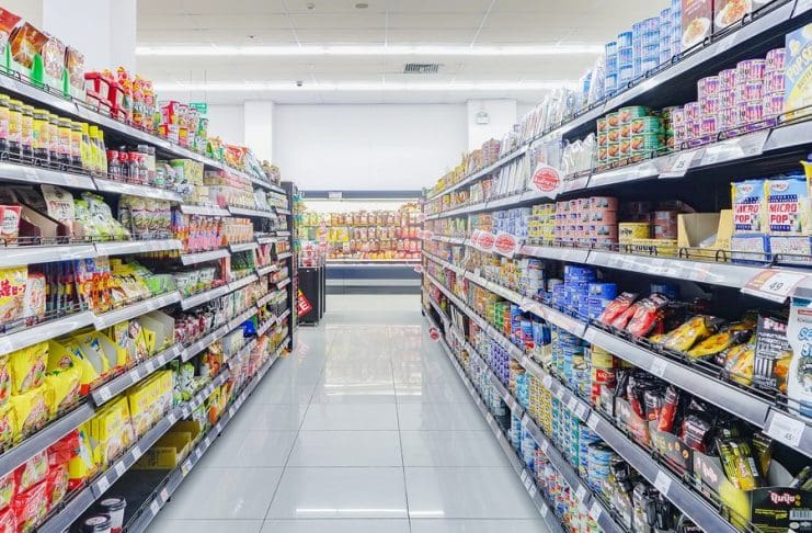 Supermarkets respond to panic buying by restricting purchases