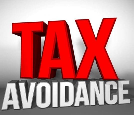 There is no such EU law that will force offshore bank account holders to come clean coming into place