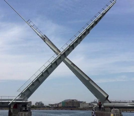 Labour slams ongoing ‘farce’ over Twin Sails Bridge