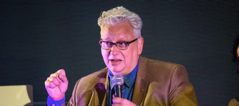 Jon Lansman to step down as chair of Momentum  