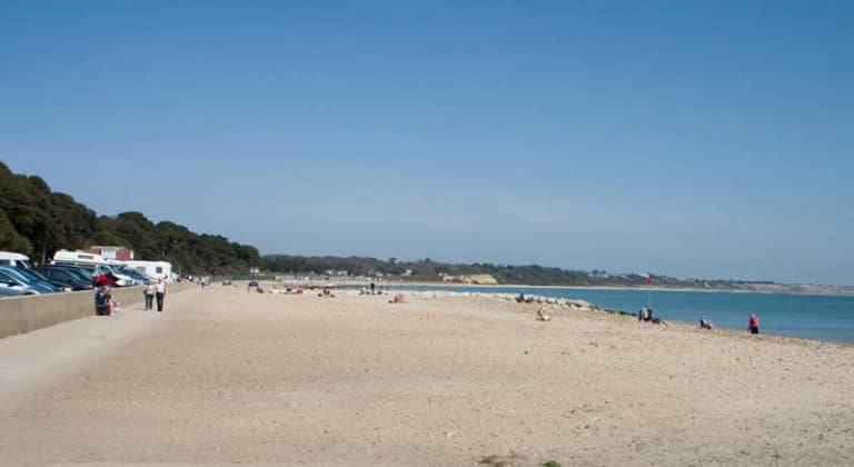 Suspected suicide as woman found at bottom of cliffs at Avon Beach near Christchurch