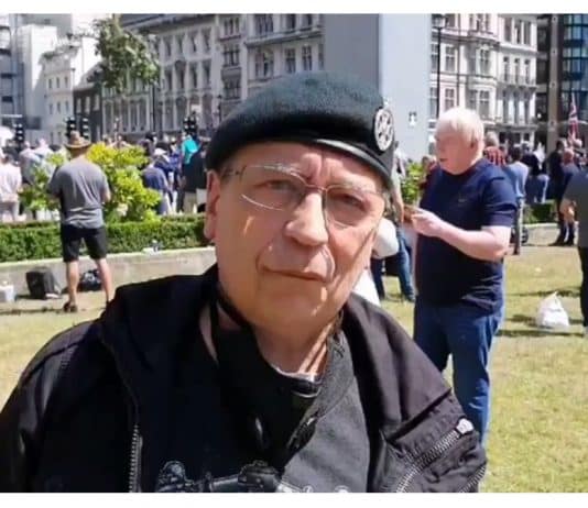 We are not here to cause trouble but Sadiq Khan should be ‘arrested and shot’