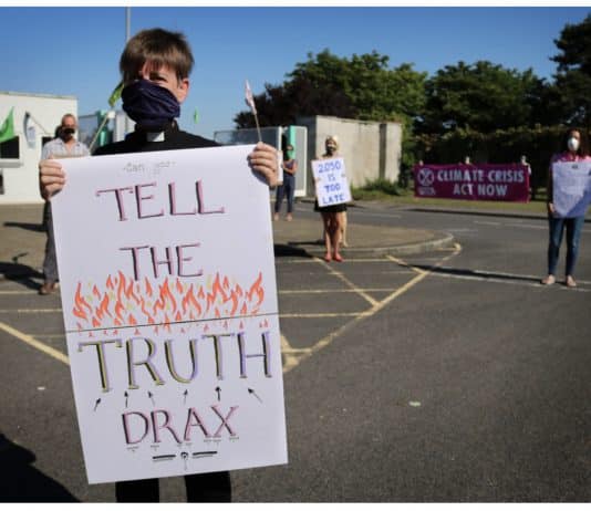 EXTINCTION REBELLION DELIVER LETTER DEMANDING CLIMATE ACTION TO RICHARD DRAX MP AS PART OF MASS-COORDINATED UK CAMPAIGN