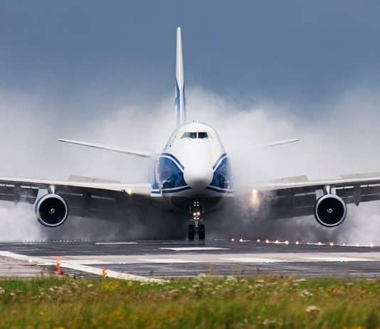 Labour members demand ‘bailout for workers and planet’ in backlash over party aviation stance