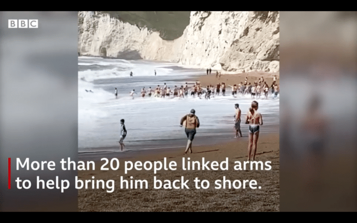 The human chain at Durdle Door that saved a swimmer in trouble