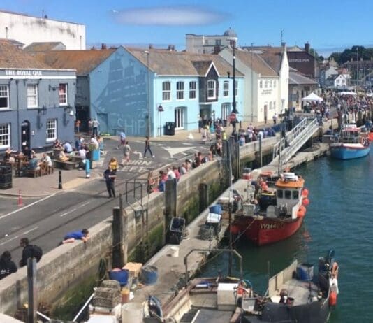 Weymouth residents have shown widespread support for the proposed public realm improvements on Custom House Quay