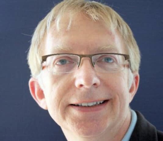 Senior barrister slammed for racist tweet