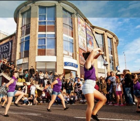 Weymouth is all hot air and no trousers as Carnival Committee disbands