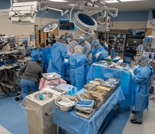 No to NHS privatisation: NHS doctors become first in world to complete transplants in children