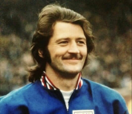 Legend and ex Weymouth and England player Frank Worthington dies at 72