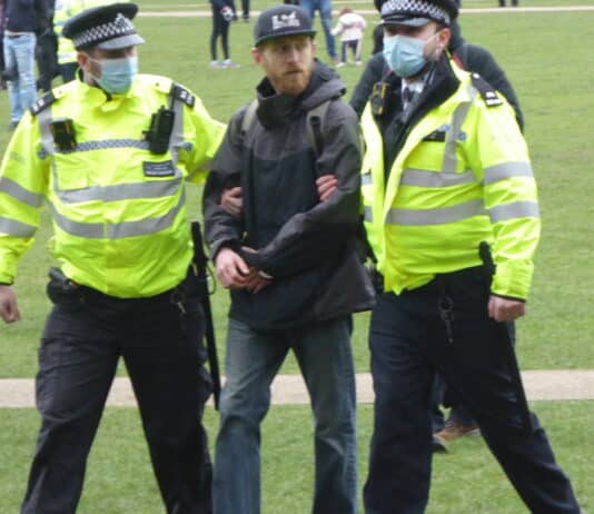 Anti-lockdown protesters gather in Richmond, London