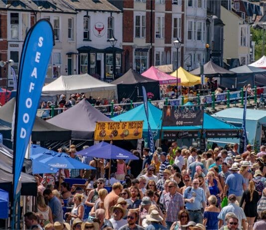 ‘At least Dick Turpin wore a mask’. Public condemn entry fee for Dorset Sea Food Festival