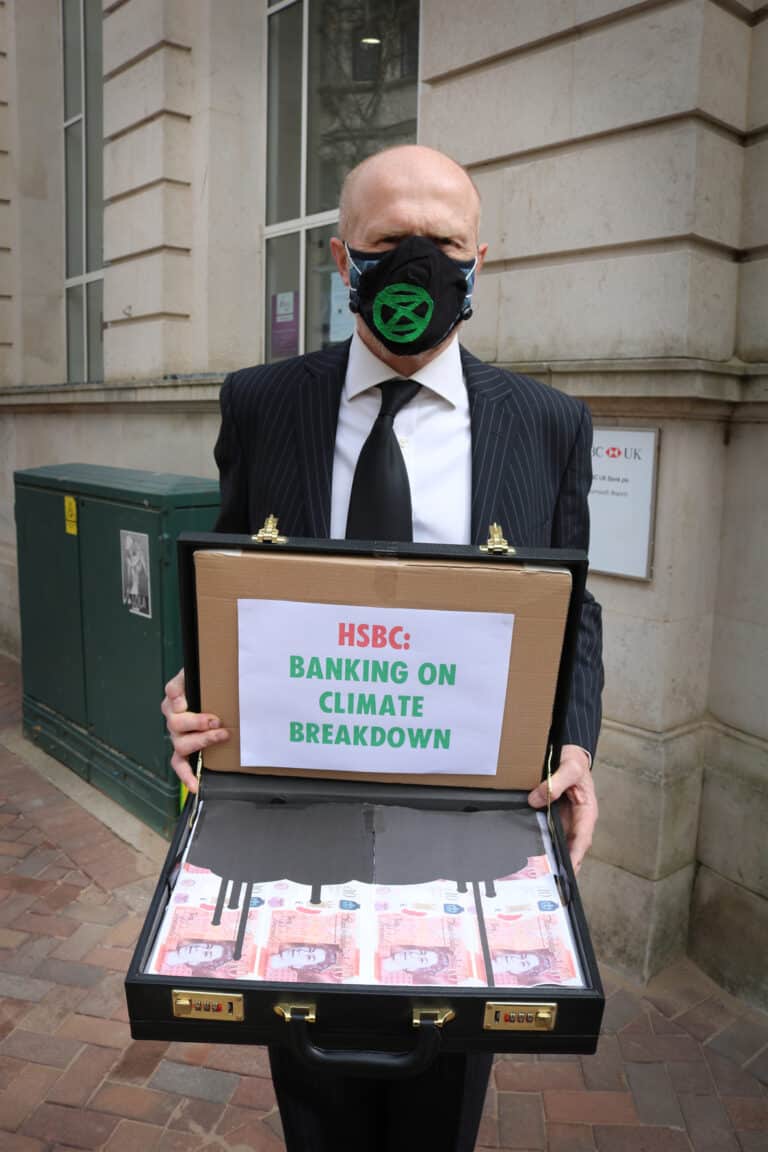 ‘Dirty Bankers’: XR protests fossil fuel banks Barclays and HSBC in Weymouth and Dorchester
