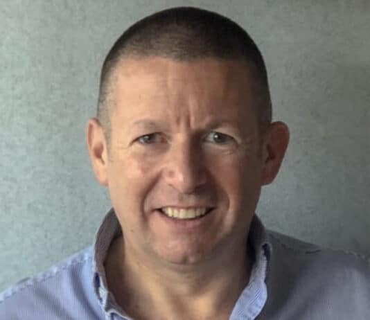 Howard Beckett destroys centrists and tells them they are in wrong party in unmissable interview