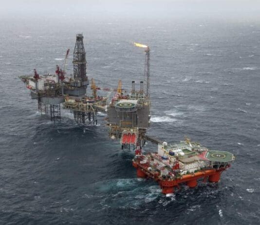 Fossil fuel companies killing planet and paying negative tax