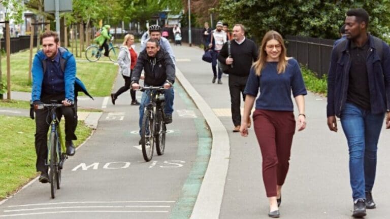 Government want local BCP businesses to encourage walking and cycling