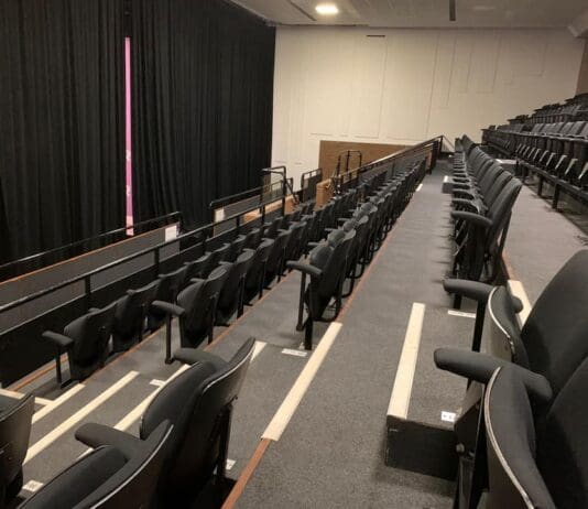 Can the last Labour member please turn the light off