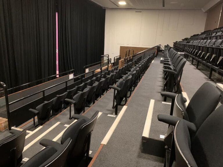 Can the last Labour member please turn the light off