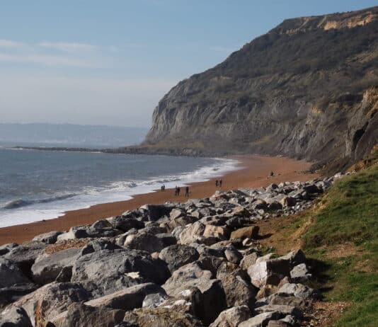 Rocking Around: Seatown to Golden Cap