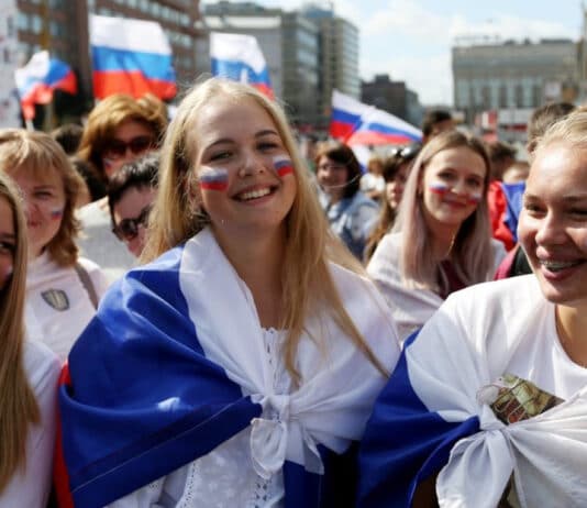 98% of departing Russians say they are either ‘likely’ or ‘extremely likely’ to recommend Britain for a holiday or short-break