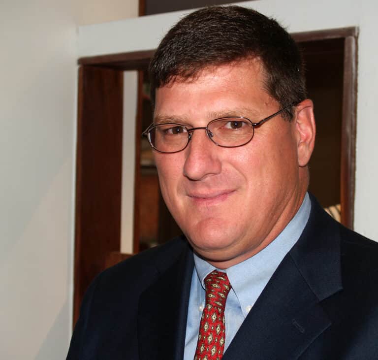 Former UN weapons inspector reveals Western lies and complicity over Ukraine