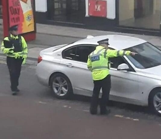 Police warn public not to get in to unlicensed taxis in Dorset