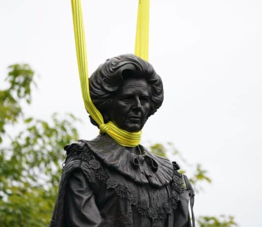 Eggs thrown at Thatcher statue as discerning public reflect their disgust