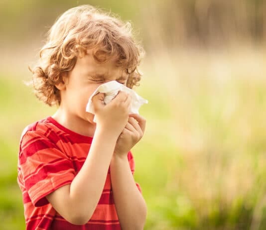 Potent pollen caused by pollution and thunderstorms impacting on many hay fever sufferers