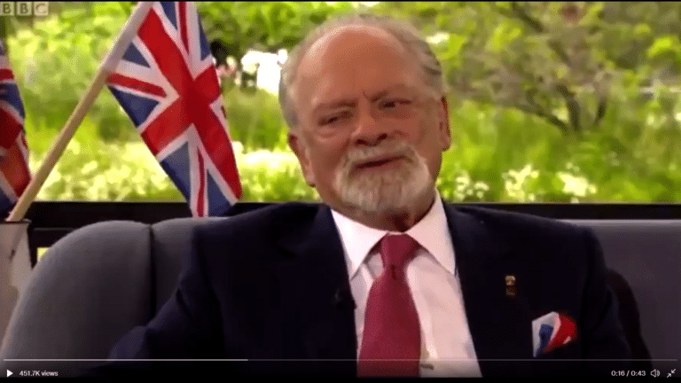 David Jason fondly remembers the Queen’s body shaming