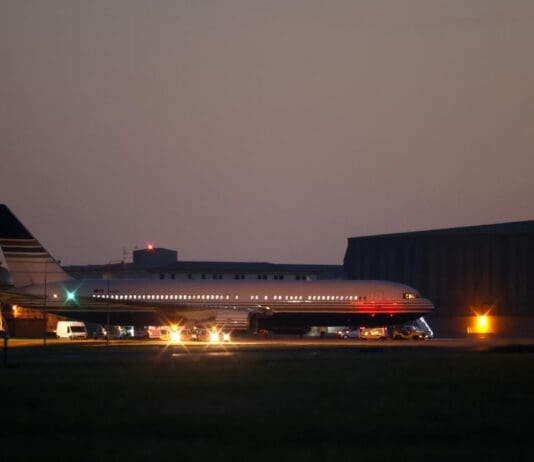 Which airlines are profiting from deportations?