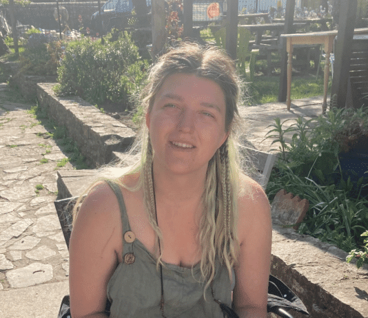 Officers searching for a missing woman from Swanage are appealing for information from the public to help find her