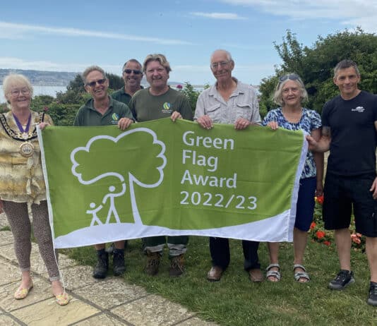 In a record-breaking year Greenhill Gardens and Sandsfoot Gardens raise the prestigious Green Flag AwardÂ