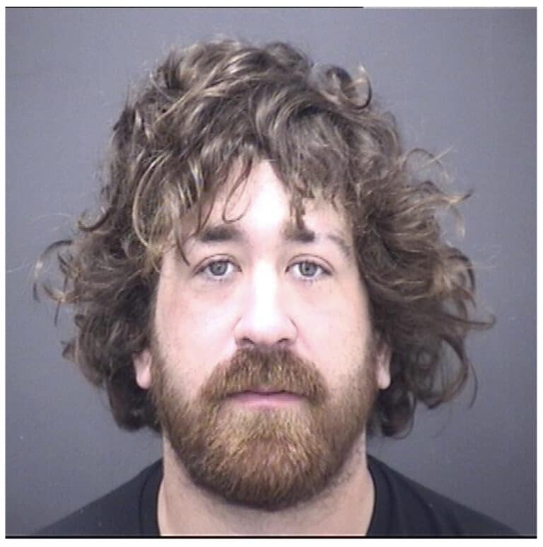 Poole man who assaulted an emergency worker fails to turn up at court